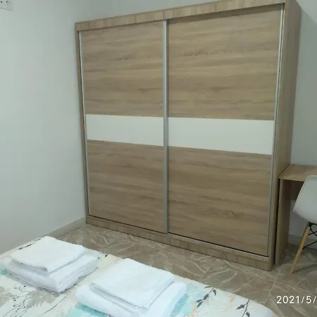 Yeik Apartment *