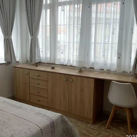 Apartment Yeik