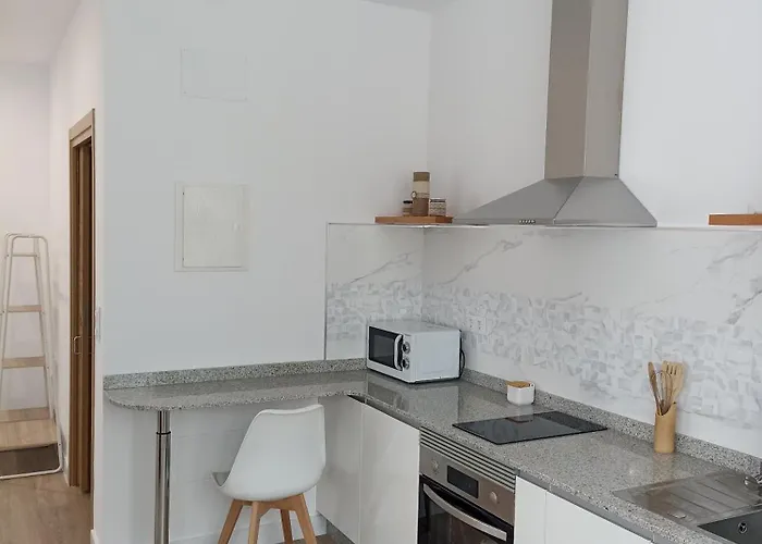 Yeik * מוחיה